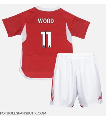 Nottingham Forest Chris Wood #11 Replika Hemmatröja Barn 2023-24 Kortärmad (+ Korta byxor)